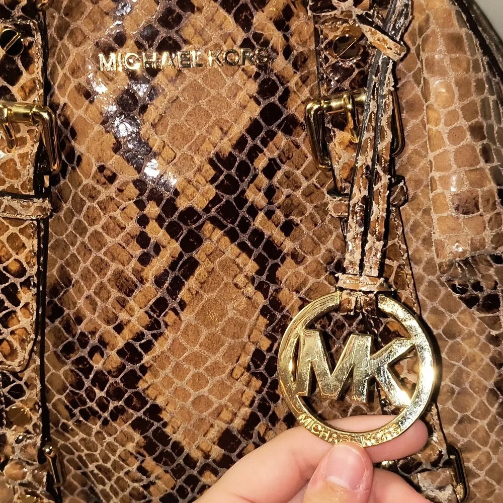 Michael Kors Tan Snake Print Shoulder Bag - Picture 3 of 13